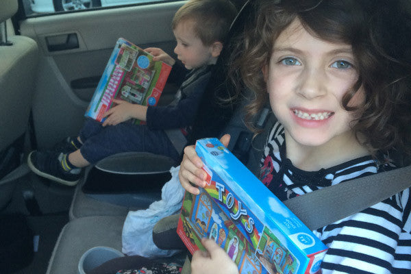 How to Choose Travel Toys That Really Go the Distance